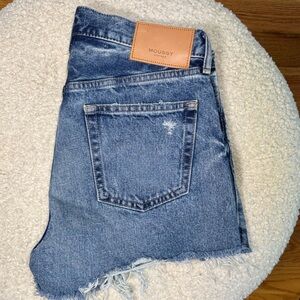 NWOT Moussy Distressed Blue Denim Shorts